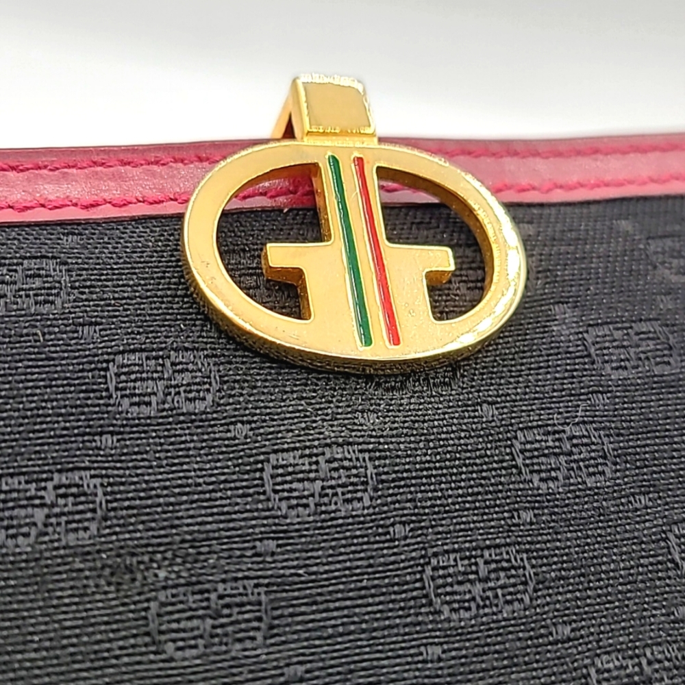 GUCCI GG Bifold Compact Wallet